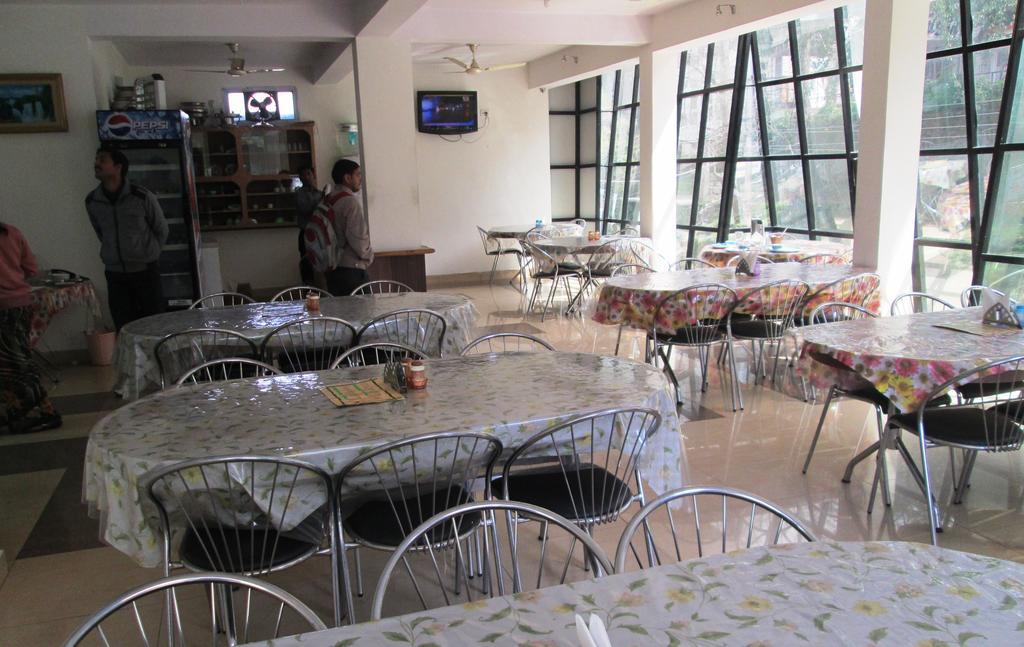 Hotel Ranikhet Grand Exterior foto